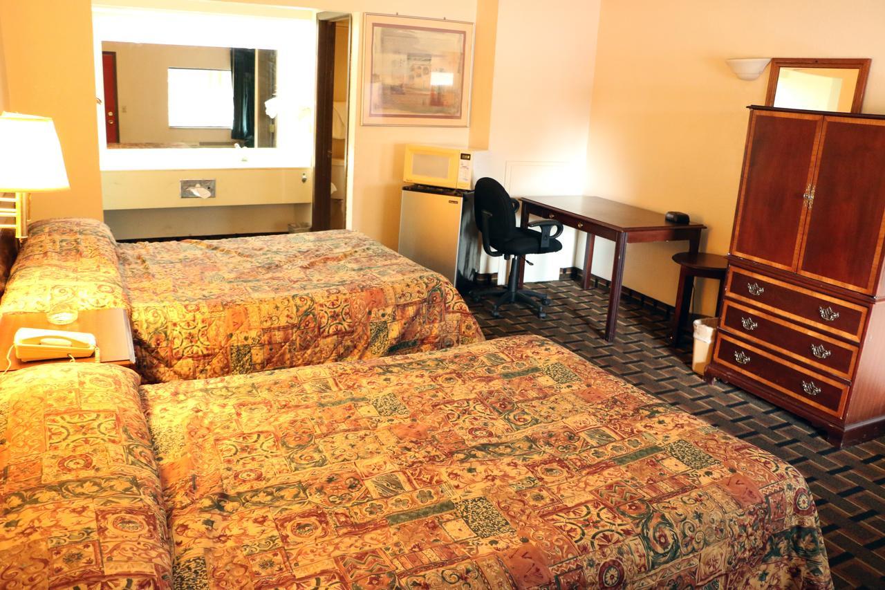 Bed Ford Inn Erie Exteriér fotografie