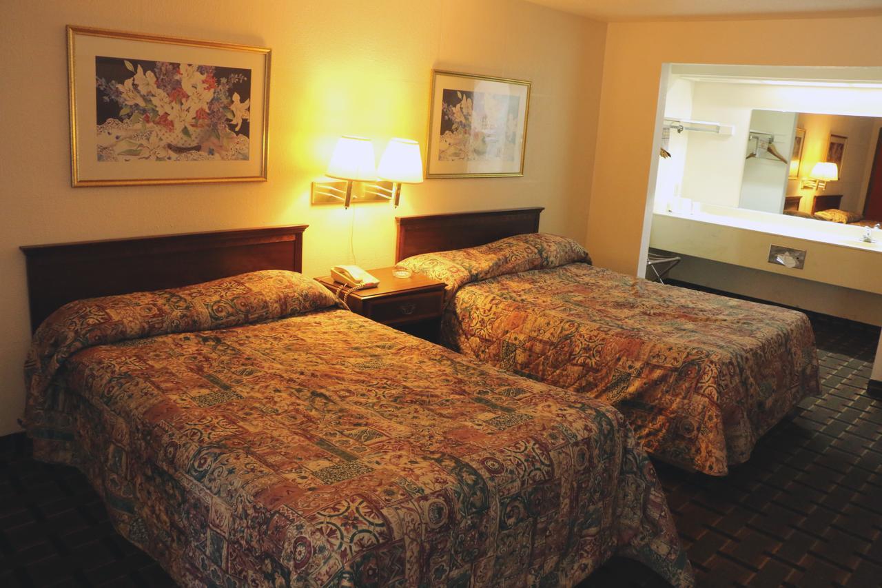 Bed Ford Inn Erie Exteriér fotografie